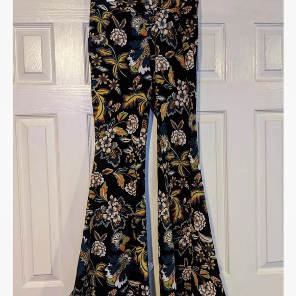 Anna Sui Loves I.N.C. Macys BNWOT Bell Bottom Size 4 - Picture 5 of 5